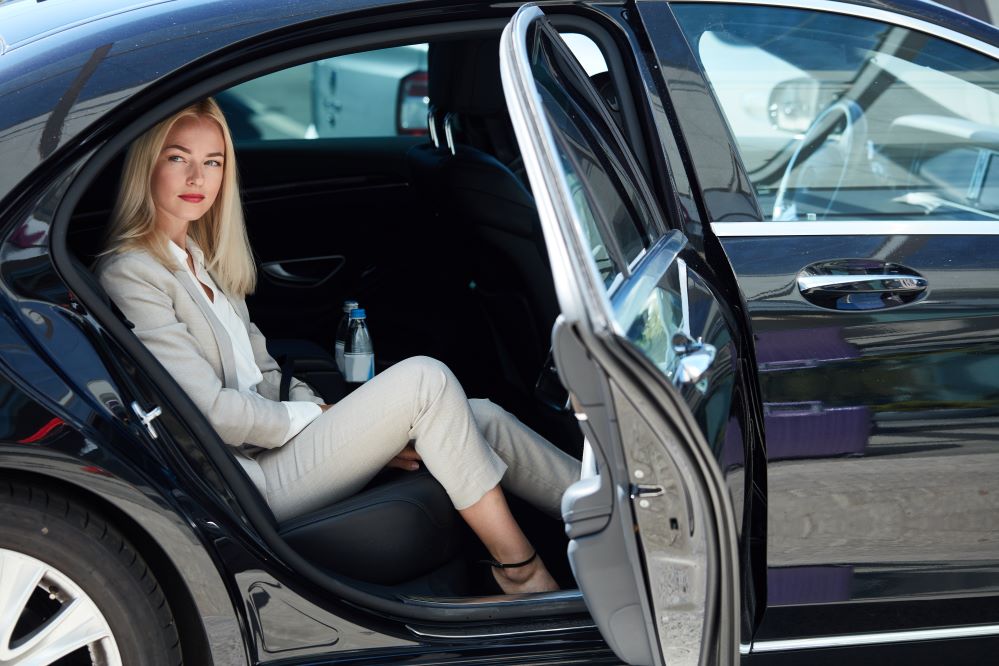 Business Transportation Services with Limo Driver Miami