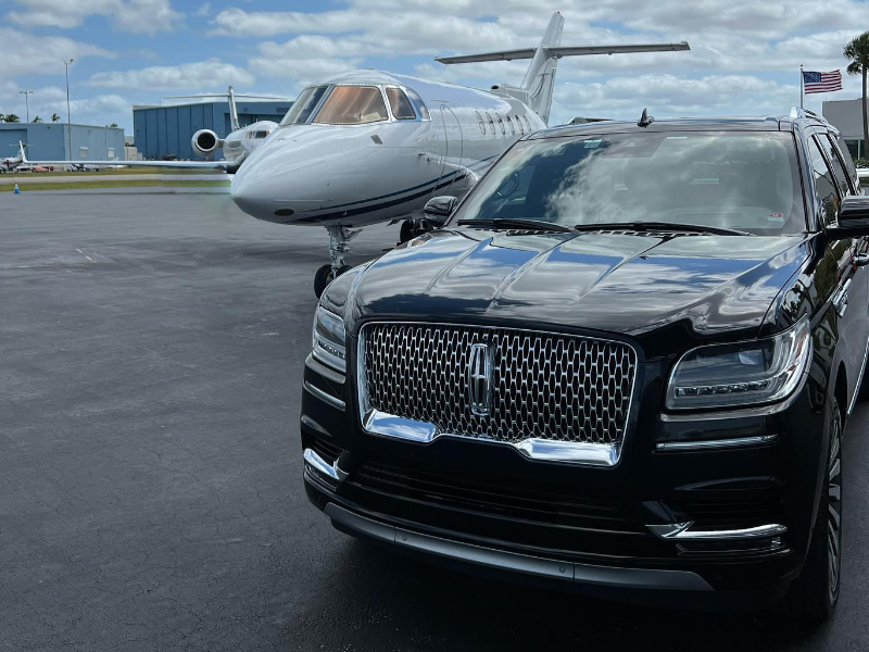 Airport Transportation | Limo Driver Miami Transportation Services